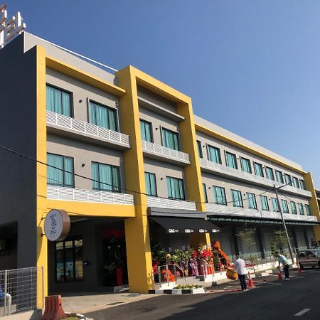 O&G Hotel Парит Бунтар Екстериор снимка