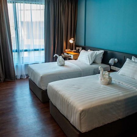 O&G Hotel Парит Бунтар Екстериор снимка