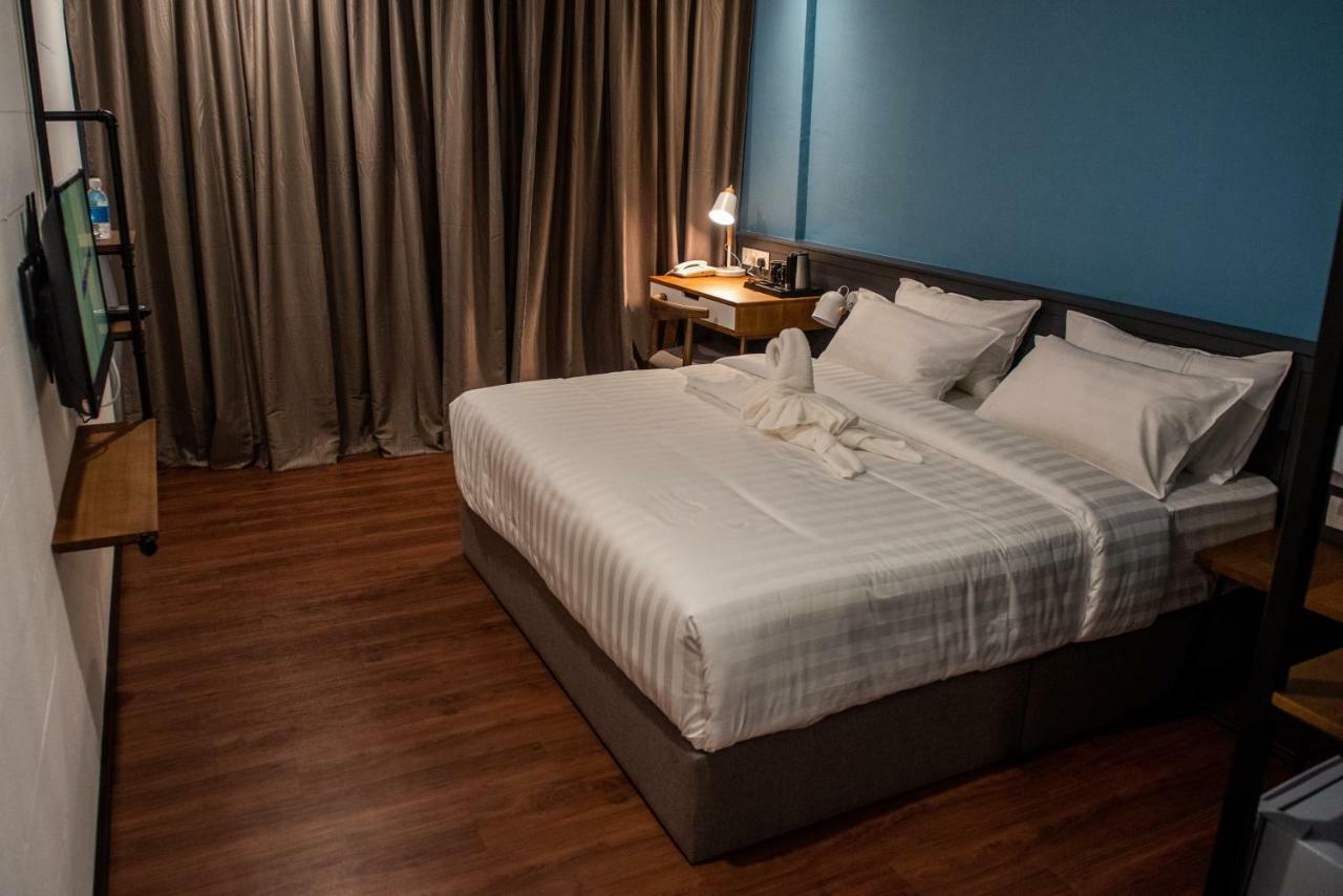 O&G Hotel Парит Бунтар Екстериор снимка